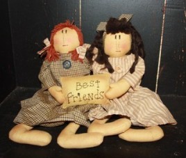 Primitive Decor KLY17004- Best Friends Doll 