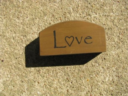 31469MG - Mini Love Arched wood Block Mustard Gold 31469MG - Mini Love Arched wood Block Mustard Gold