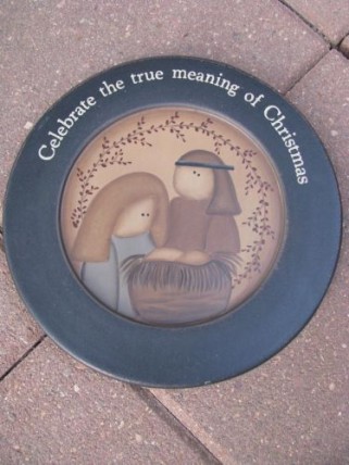   Wood Plate    31488- Celebrate the True Meaning of Christmas