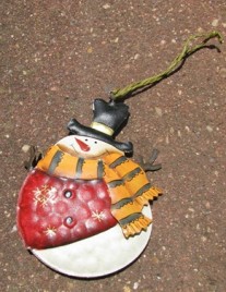  62315RVYGS Metal Snowman with Top Hat Red Vest Yellow Scarf