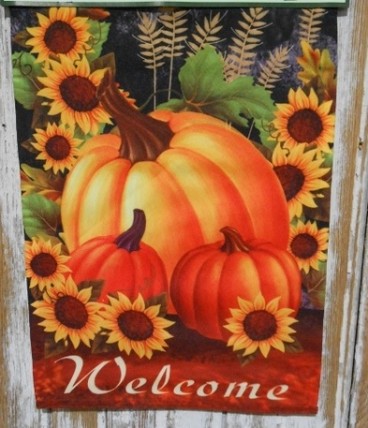 Garden Flag 6659 Welcome with Pumpkins  