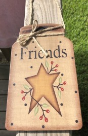 Primitive Decor Friends w/berries and star Mason Jar 