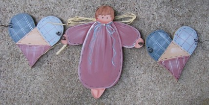 Country Crafts 777GB Angel w/Hearts Stringer Country Crafts 777GB Angel w/Hearts Stringer