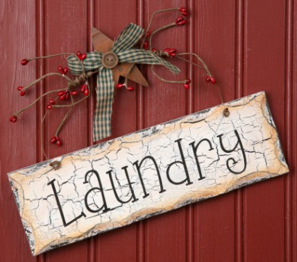 Primiitve Crackled Laundry Sign 8W1085- Laundry