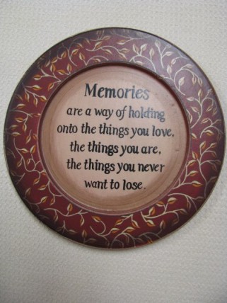 Primitive Wood Plate 8W1220S - Memories Plate Small Primitive Wood Plate 8W1220S - Memories Plate Small