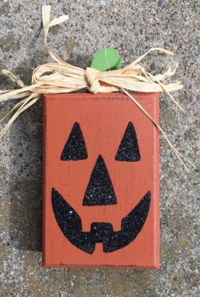 H62231 - Wood Pumpkin Block H62231 - Wood Pumpkin Block