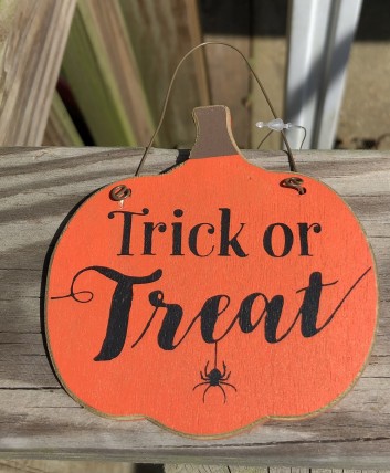 GJHF7063TT - Trick or Treat Wood Pumpkin 