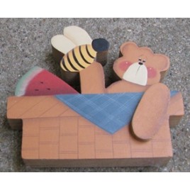 W2110 Bear Basket Bee-Watermelon