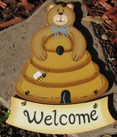 Welcome Bear Wood Hanging Wd2090 