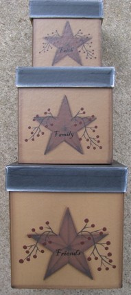 G31461 - Star & Berry Nesting Boxes set of 3 G31461 - Star & Berry Nesting Boxes set of 3
