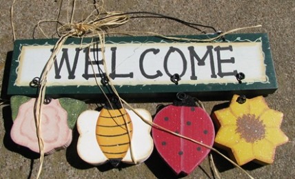GS301 - Welcome Flower Bee ladybug sunflower wood sign GS301 - Welcome Flower Bee ladybug sunflower wood sign