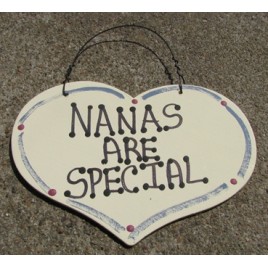 1001 - Nanas Are Special wood heart 