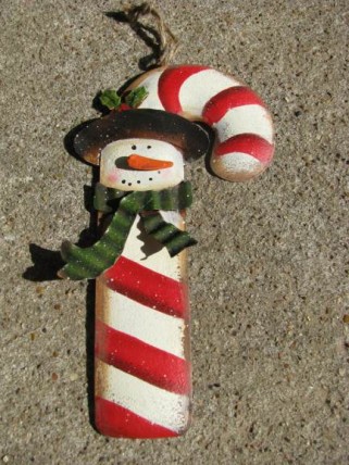 OR-601 Snowman./Candy Cane Metal Ornament OR-601 Snowman./Candy Cane Metal Ornament